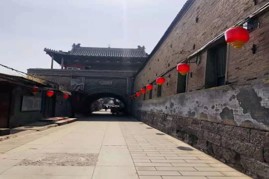 大境门